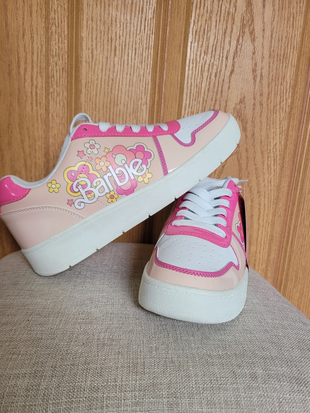 Womens Size 9 Barbie Tennis Shoe Pink And White
